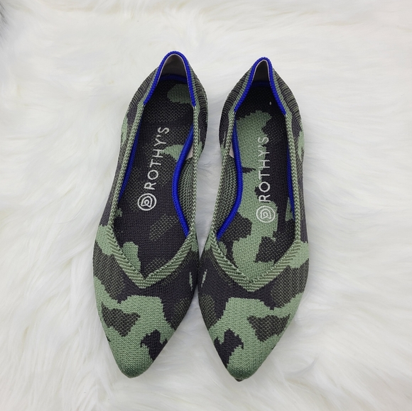 Rothys Olive Camo blue halo points - Picture 1 of 8